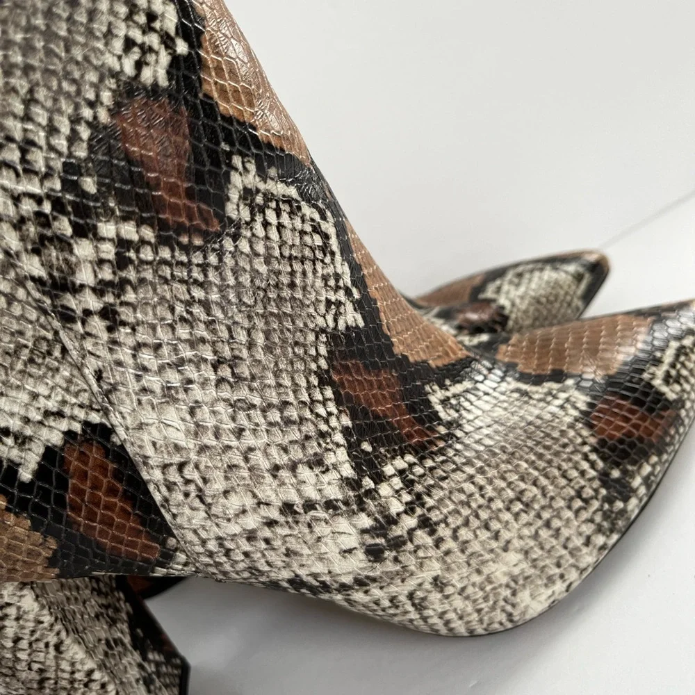 Saks Fifth Avenue Snakeskin Ankle Boots Size 10
